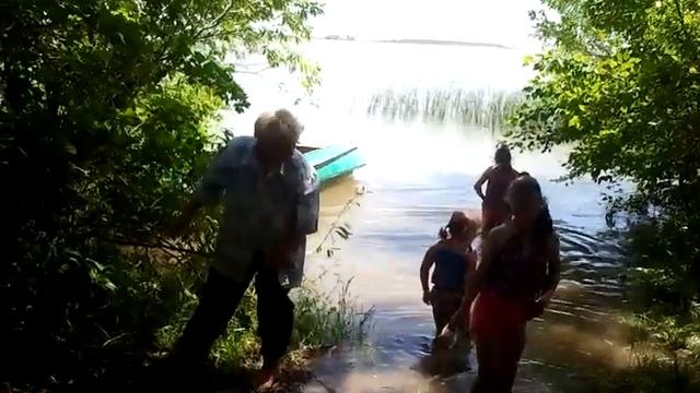 Дача, лодка и девчонки. смотреть онлайн