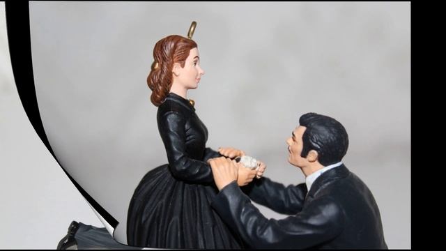 Коллекция Ёлочных Украшений Унесённые ветром Скарлетт Ретт / Gone With The Wind Hallmark смотреть онлайн