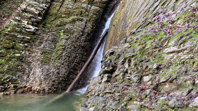 Ореховский водопад на Кавказе смотреть онлайн