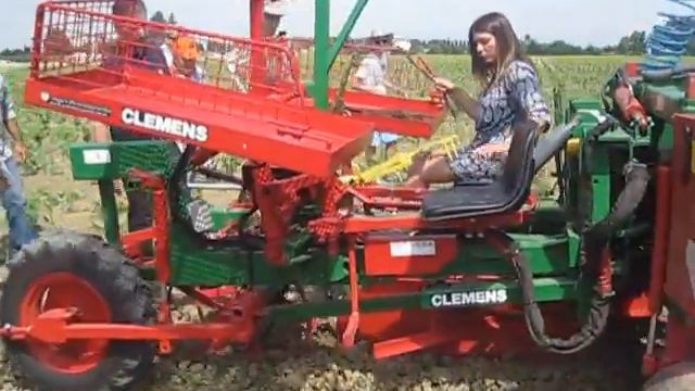 Enovitis in campo 2014: Fendt 720 Vario SCR e Clemens Wagner IPS смотреть онлайн