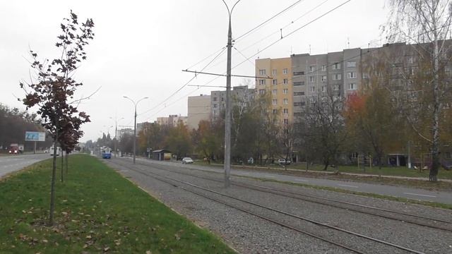 FHD. Осень. Трамвай Be 4/4 Karpfen №229 возле остановки «100-летия винницкого трамвая» смотреть онлайн