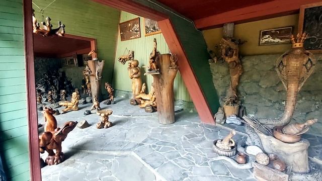 В Крым на машине. Поляна Сказок в Ялте смотреть онлайн