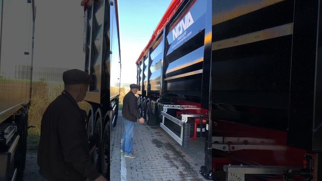 Полуприцеп ломовоз NOVA в наличии в Москве смотреть онлайн