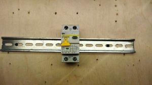 Дифавтомат. Для чего нужен дифавтомат. Как выбрать дифавтомат. Надписи на дифавтомате. Контакты диф