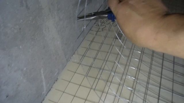 Ремонт в квартире, армирование под стяжку + маяки, кот доволен работу принял смотреть онлайн