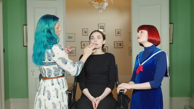Queen Victoria Makeup Tutorial | History Inspired | Feat. Amber Butchart and Rebecca Butterworth смотреть онлайн
