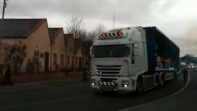 Iveco @ the Spirel tree road show смотреть онлайн