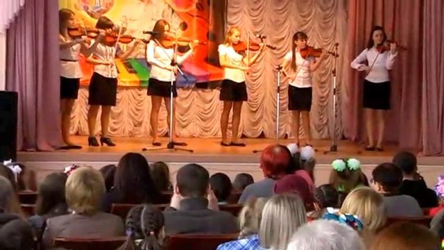 Выступление сводного ансамбля скрипачей ДТДиМ и БМУ смотреть онлайн