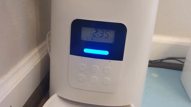PETLIBRO Automatic Cat Feeder смотреть онлайн