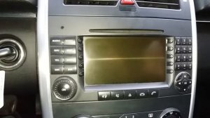 Не включается автомагнитолы на мерседес