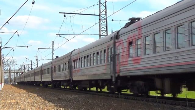 Электровоз ЧС7-321 с пассажирским поездом №251 "Димитровград - Москва" смотреть онлайн