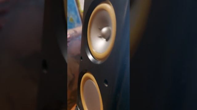 басс тест Logitech x140 смотреть онлайн