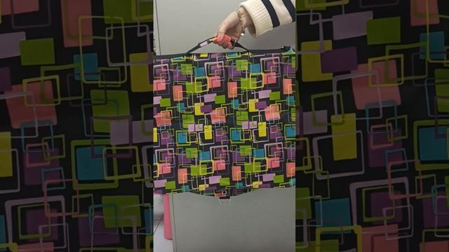 Портплед ( чехол) для костюмов Октава принт цветные квадраты. Обзор смотреть онлайн