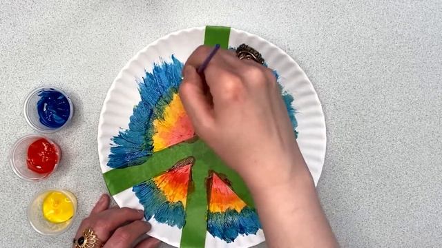 Feelin’ Groovy Virtual Storytime and Craft with Miss Brigitte смотреть онлайн