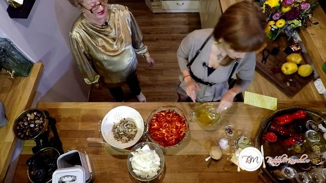 Salata de ciuperci PLEUROTUS - Rețetele Manuelei смотреть онлайн