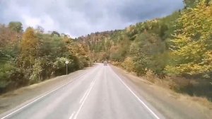 Релакс. Дорога через горы, лес...