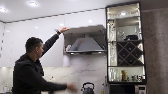 Кухня в пластике с полустровом с 7 фишками смотреть онлайн
