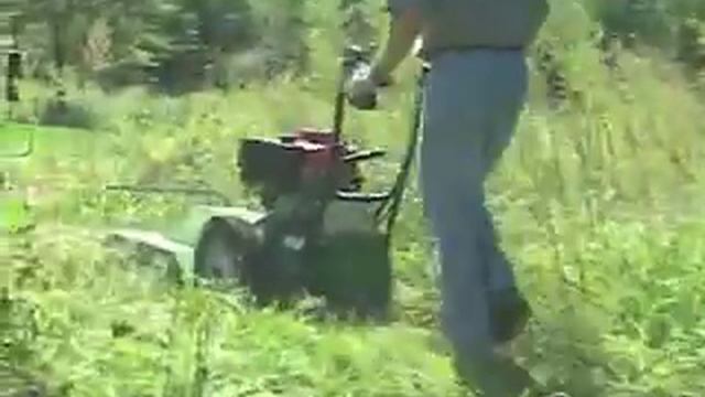 Косилка для высокой травы Billy Goat BC2403 смотреть онлайн