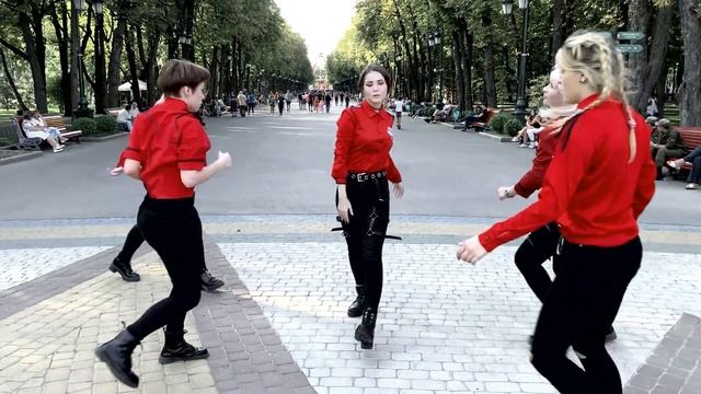 [KPOP IN PUBLIC UKRAINE] A.C.E(에이스) 'UNDER COVER' Dance Cover by MTBD смотреть онлайн
