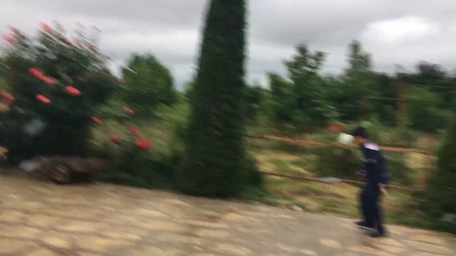 Играем в бадминтон с друзьями смотреть онлайн