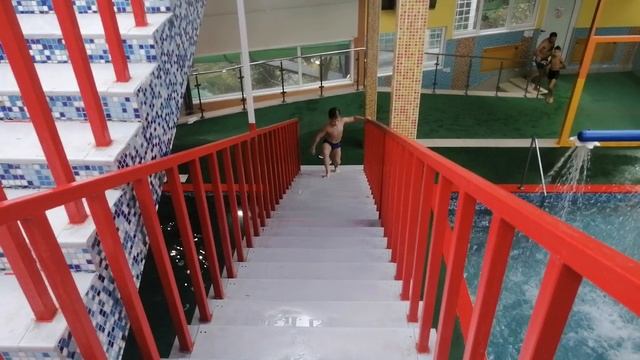 Аквапарк 2? смотреть онлайн