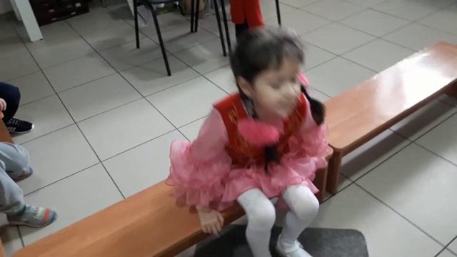 в школе наурыз. национальный костюм смотреть онлайн
