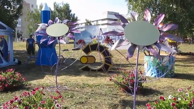 Выставка цветов. Екатеринбург. 20.08. 2016 . День города Екатеринбурга. смотреть онлайн