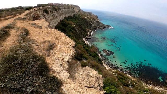 Самое бирюзовое море в Крыму смотреть онлайн