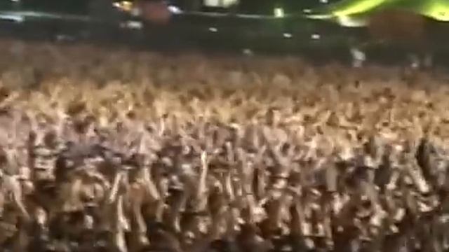 Iron Maiden - 2 Minutes To Midnight (Rock In Rio live) смотреть онлайн