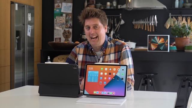 Erwins indruk: nieuwe iPad Pro met Apple M1-chip смотреть онлайн