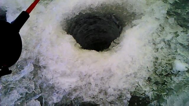 Рыбалка на андреевском по первому льду c эхолотом 2014 смотреть онлайн