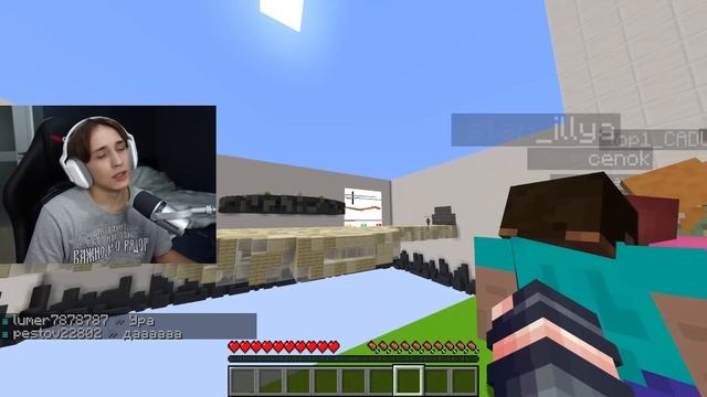 Я СНЯЛСЯ в ВИДЕО У ДОМЕРА | 100 ИГРОКОВ в Майнкрафт! смотреть онлайн