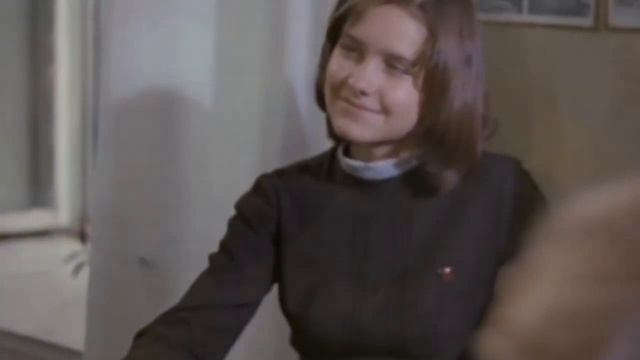 Алло, алло, Алёна ...   (Xin Chào, Xin Chào, Alena…) ,Bалентина Дьяконова (Subtitles)