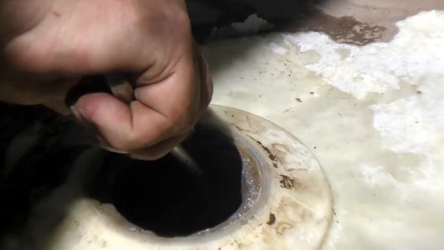 Как снять ржавую, развалившуюся обойму подшипника из корпуса или с вала. смотреть онлайн