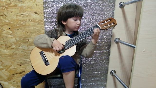 Baby Shark на гитаре Ратибор 4 года смотреть онлайн