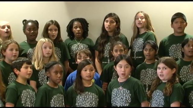 River Oaks ROE Quavers perform for Fine Arts Friday смотреть онлайн