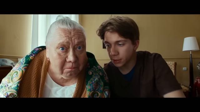 Первокурсницы - ТРЕШ ОБЗОР смотреть онлайн