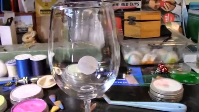 Растительный декор на бокалах для вина./ Plant Decor On Vine Glasses.