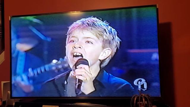 billy singing one voice on rosie O'Donnell and interview 6/00 смотреть онлайн