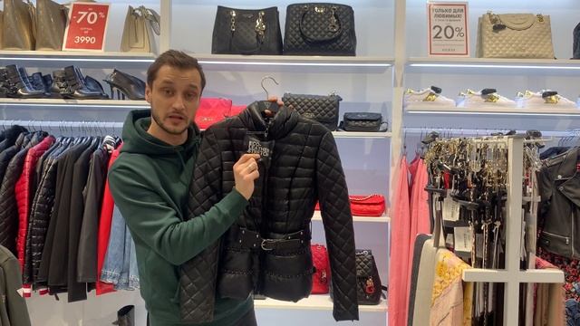 GUESS: СНОГСШИБАТЕЛЬНЫЕ СКИДКИ НА ЖЕНСКИЕ КУРТКИ смотреть онлайн