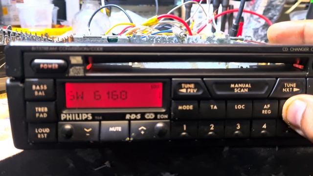 Old Philips CD player смотреть онлайн