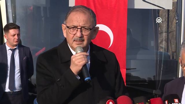 Bakan Özhaseki, yerli üretim ve yüzde 100 elektrikli 15 körüklü otobüsün tanıtım programı смотреть онлайн
