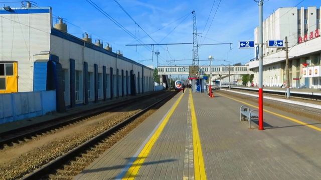 Прибытие высокоскоростного поезда "Сапсан" на вокзал во Владимир смотреть онлайн