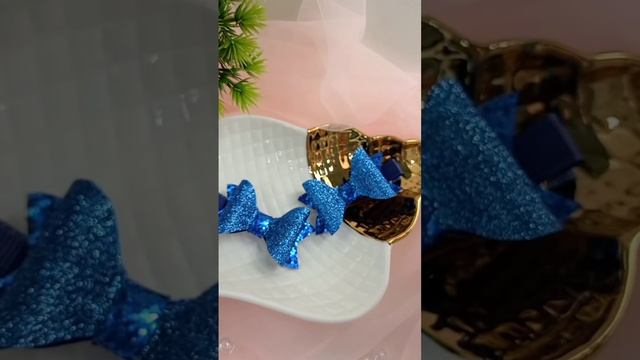 Заколки с экокожи #Shorts#бант#канзаши#творчество#ручнаяработа#заколка#репсоваялента#экокожа#замш