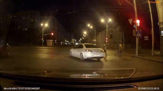 Проехал на красный свет смотреть онлайн