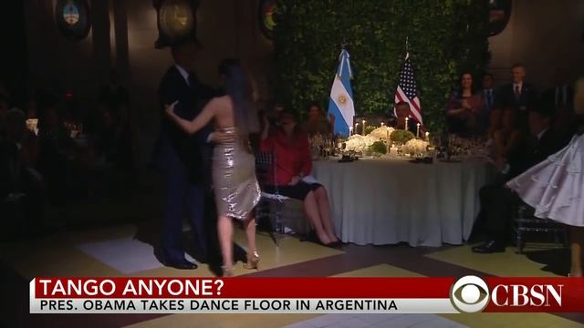 Pres. Obama does the tango at Argentina state dinner смотреть онлайн