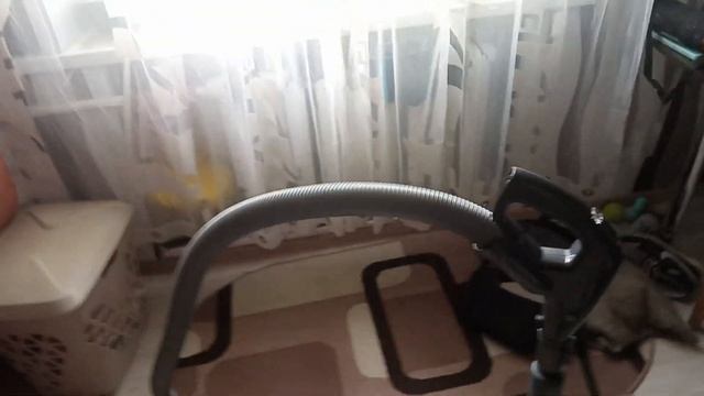 Распаковка — Пылесос LG VC5420NHTW смотреть онлайн