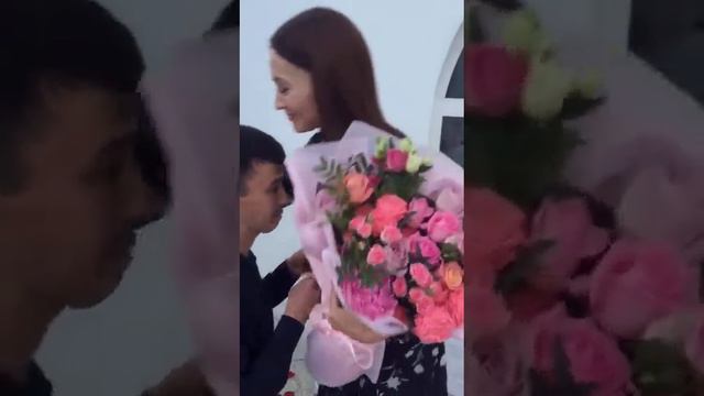 Предложение руки под музыку саксофона. Слезы счастья у девушки смотреть онлайн
