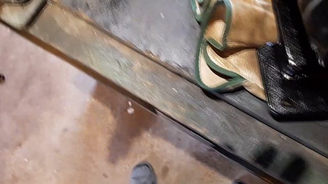 МТЗ-82 замена старого топливного фильтра -на фильтр нового образца. смотреть онлайн