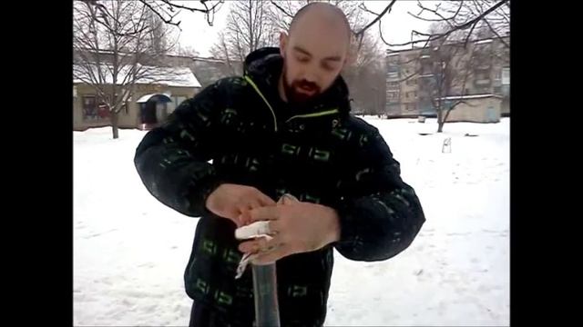 Денис Пахомов.Выбивание дна у бутылок смотреть онлайн